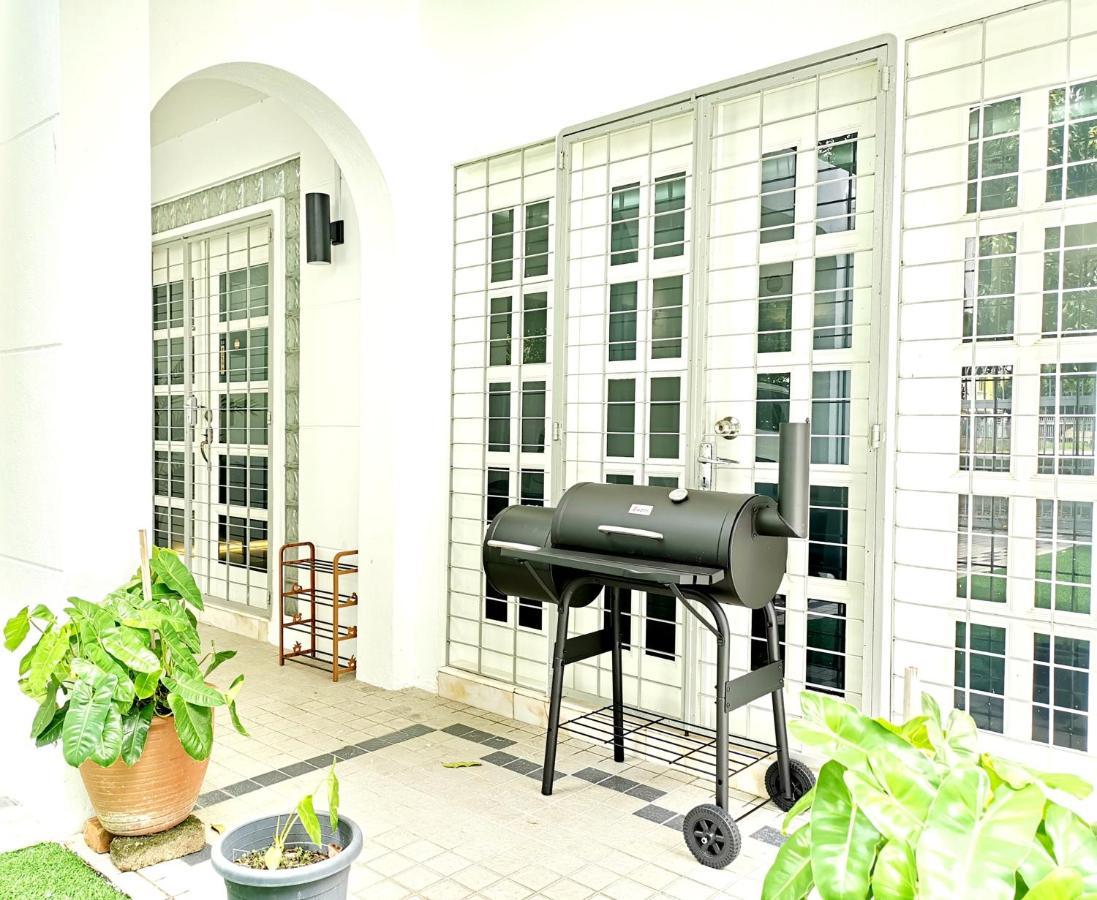 527 Beachhouse L 5 Bedroom With Swimming Pool - 3Min Walk To The Beach Tanjung Bungah  Zewnętrze zdjęcie